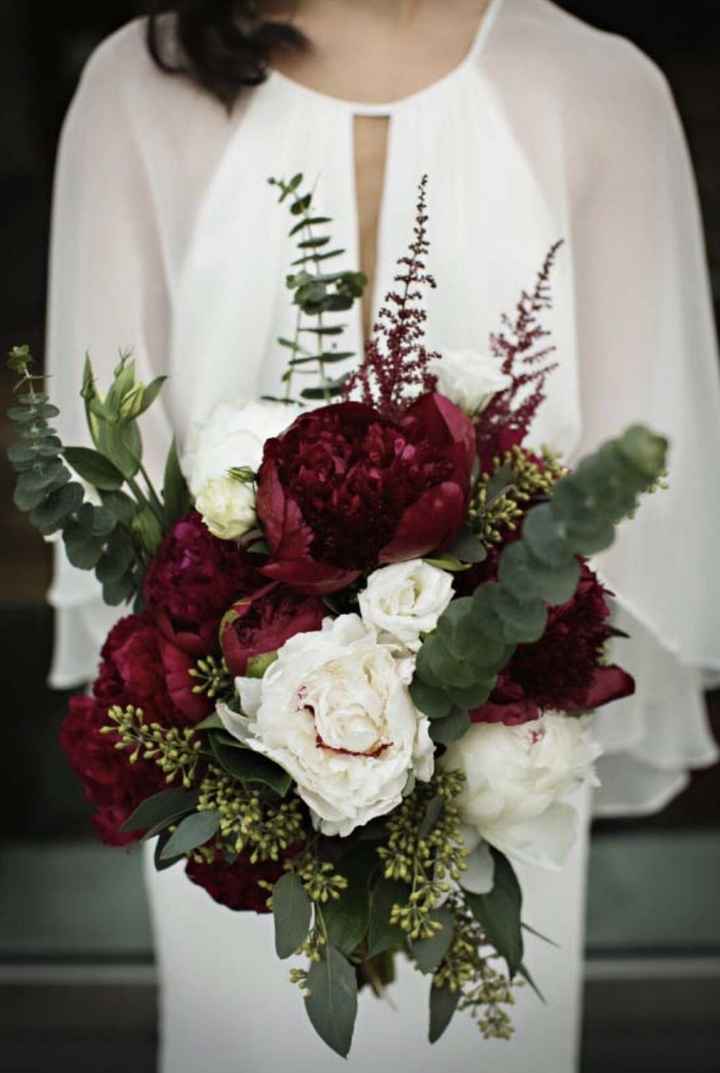 Cascade or round bouquet?