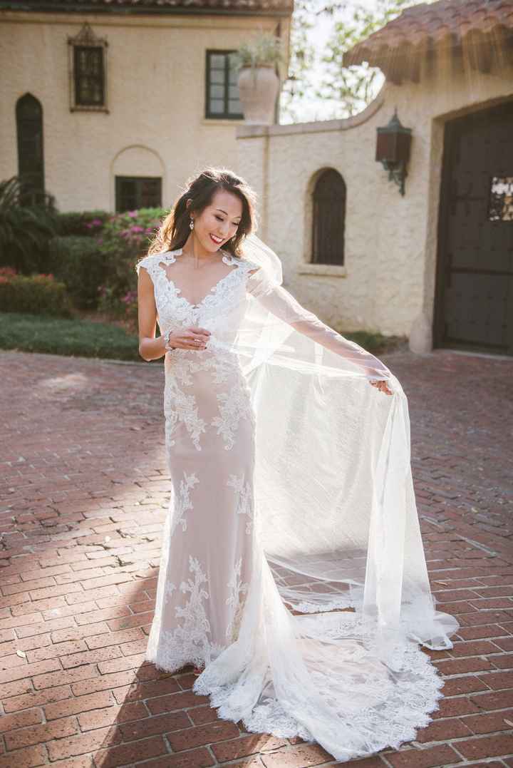 Let's see your lace wedding dresses!