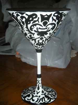 painting wine glasses