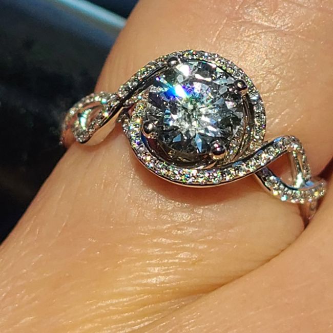 Brides of 2022! Show us your ring! 8