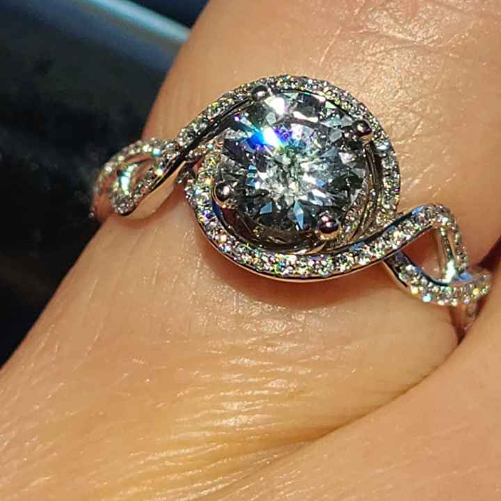 Brides of 2022! Show us your ring! - 1