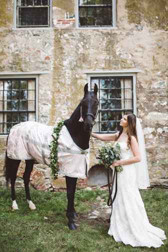 We're Married! (And my horse was a bridesmaid!)