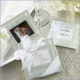 Got any cool ideas for wedding favors for a couple who are both into photography?