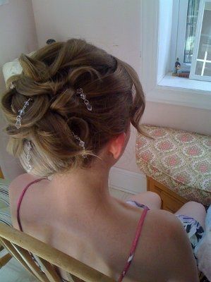 SHOW ME YOUR UPDOS!!!