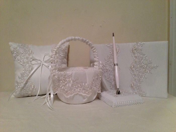 Flower Girl Basket & Ring Bearer Pillow