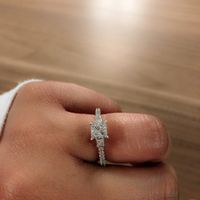How many carats is your engagement ring? - 1