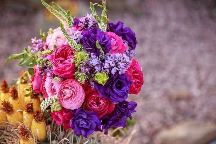 Spring Wedding Colors .. HELP!