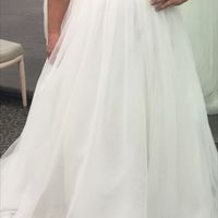 Please Help!! Wedding dress nightmare!!!! Wedding is a month away.