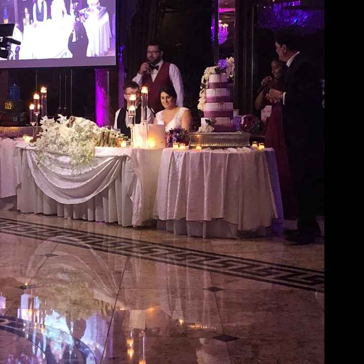 Embellishing sweetheart table - 1