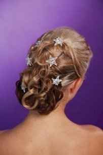 Another star search. I need a head piece/tiara. Help Please.