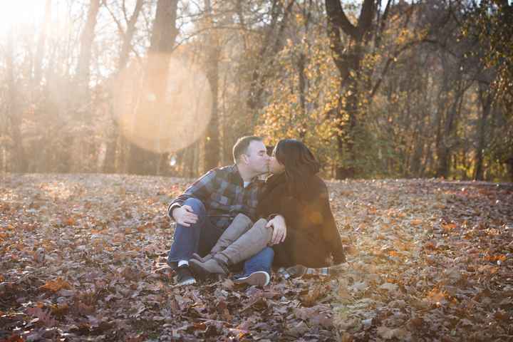 Drop an Engagement Pic with your Date & venue location - 1