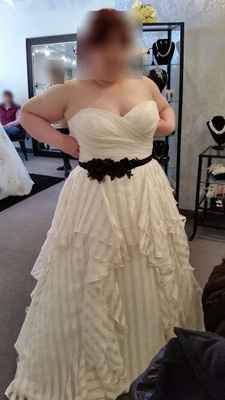 Let me see YOUR dresses ladies!