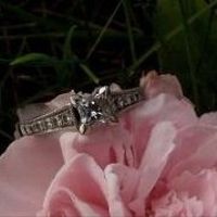 yay!!! my ring is back (art-sy pic) show me yours