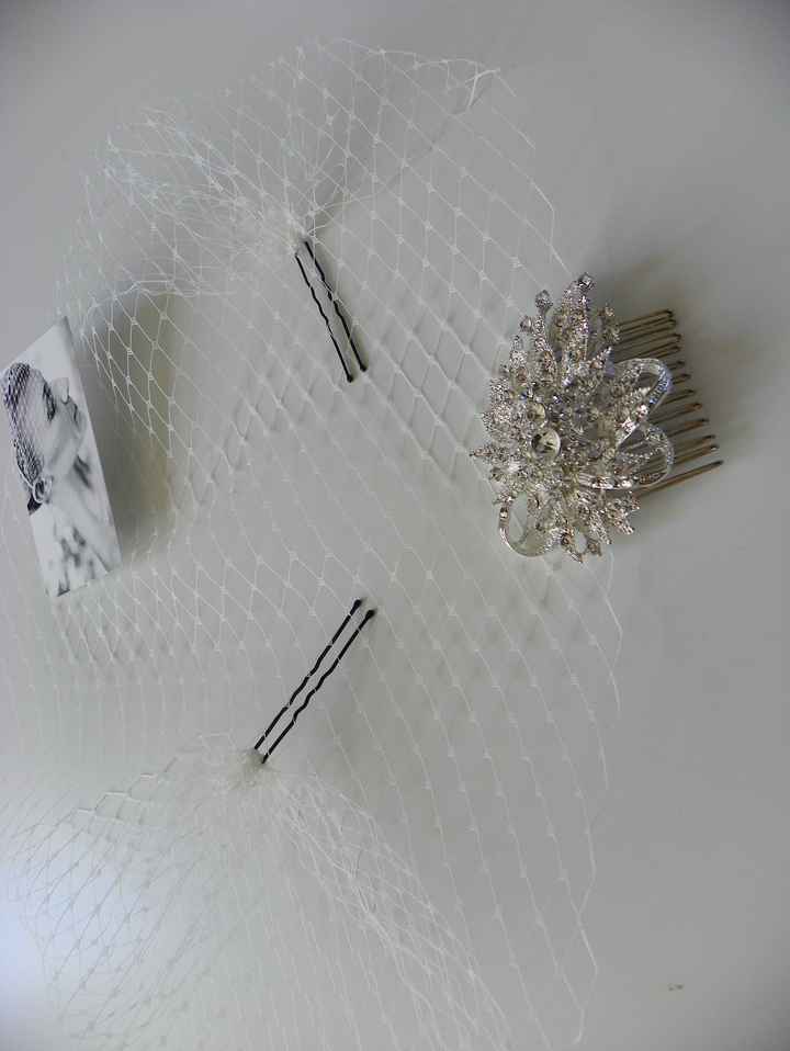 I got my veil and headpiece!
