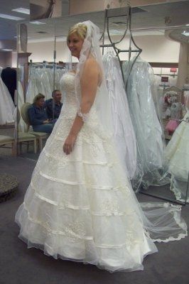 WR: Pics of my dress =]