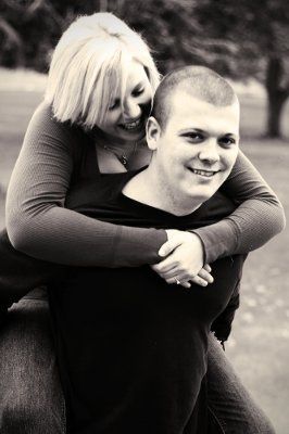 Engagement pics =]