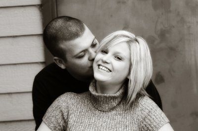 Engagement Pictures! I want to see yours!