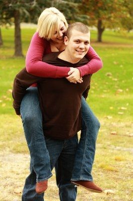 Engagement Pictures! I want to see yours!