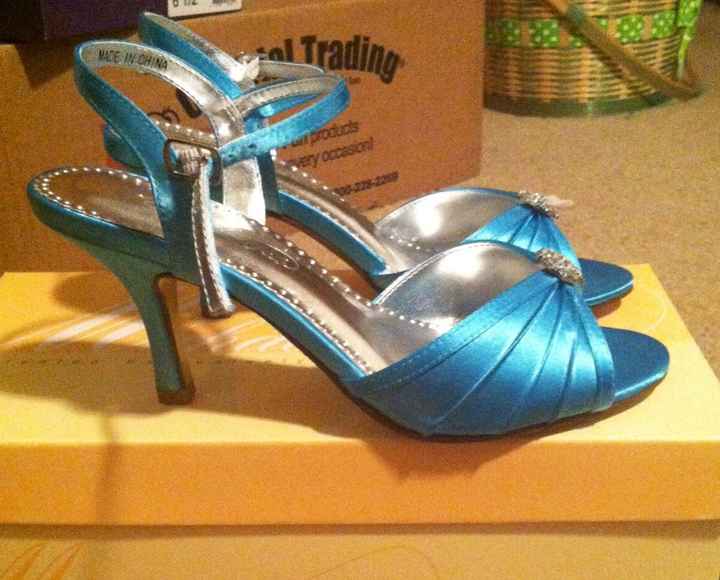 Got my shoes today!!! pics!