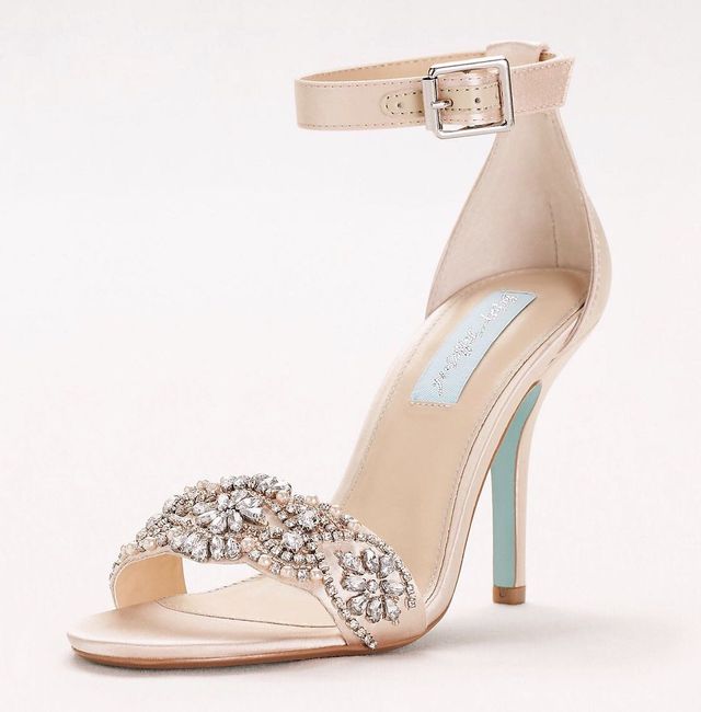 Which shoes match my dress? - 2
