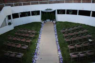 We got married in a barn...and I loved it!! **pics