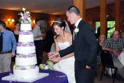 We got married in a barn...and I loved it!! **pics