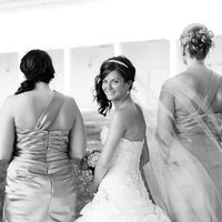 We got married in a barn...and I loved it!! **pics