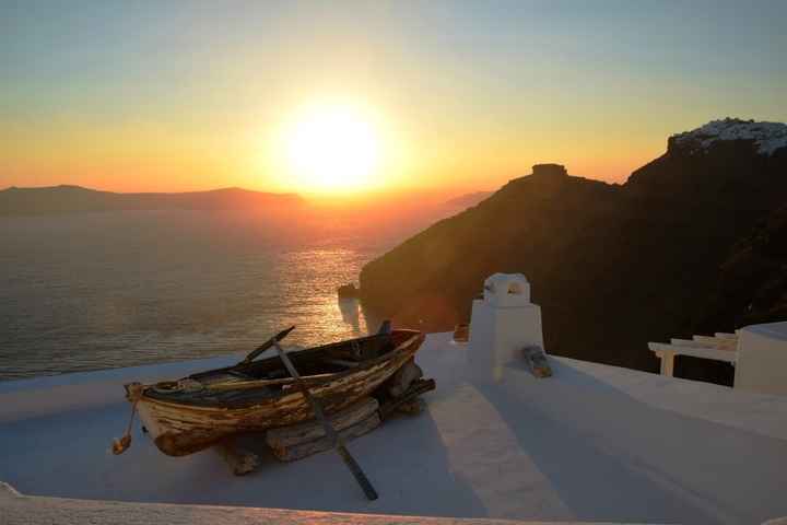 Anyone go/going to Greece for their honeymoon?