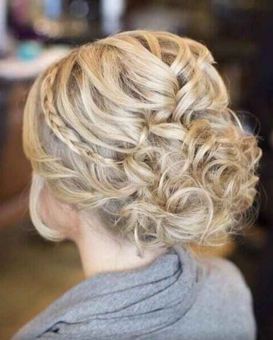 naturally curly hair brides