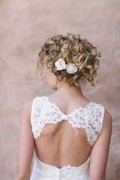 naturally curly hair brides