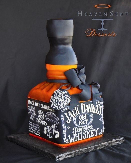 Anyone doing a groom's cake for FH?
