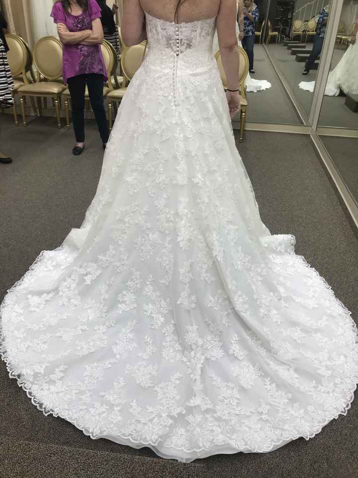 2 dresses... only one day! - 2