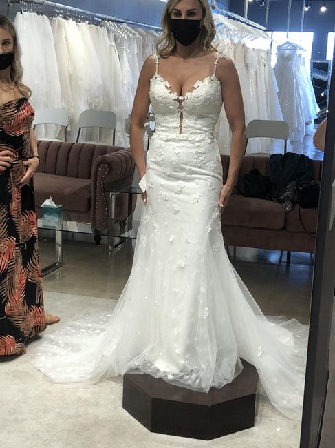 **style of this wedding dress? - 4