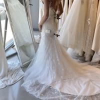 **style of this wedding dress? - 3