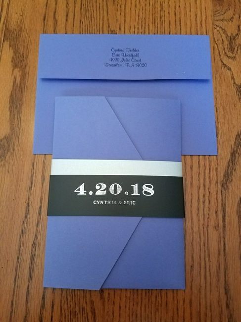 How to write our wedding date on invitation suite belly band tags?? 1