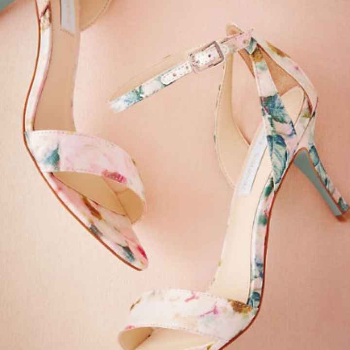  Betsey Johnson shoes? - 1