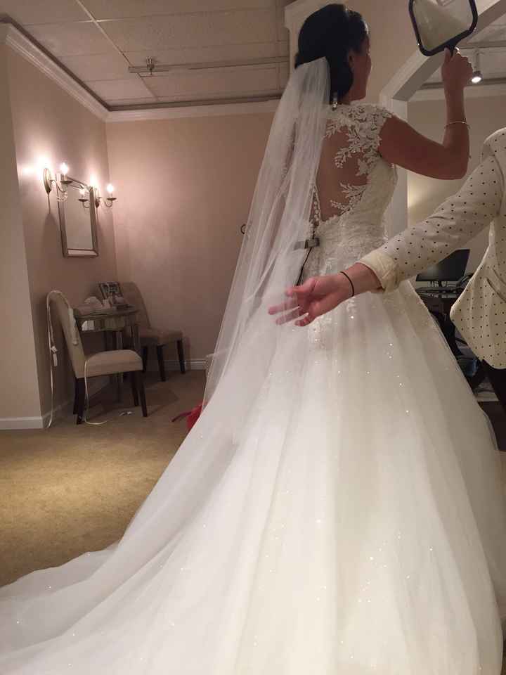 Weird Reaction to Dress