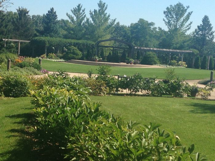 Indoor or outdoor ceremony?