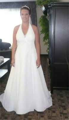 Calling all David's Bridal Brides... Let's see all the dresses and see who's dress twins! :D