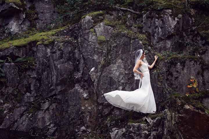 It's been awhile, time for dress porn!