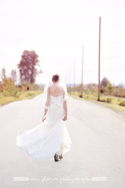 I'm married and heres a SNEAK PEEK!!