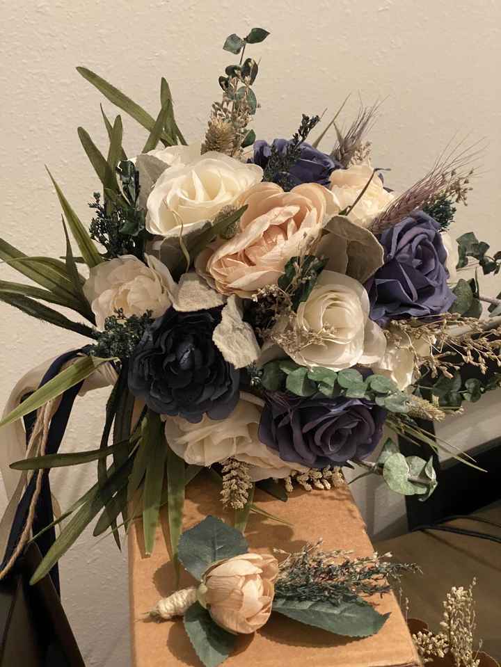 My navy blue, fall inspired diy bouquet! - 3
