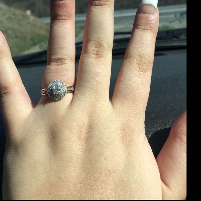 Show me... your halo engagement rings!! 💍 - 1