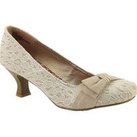 Let me see your shoes!