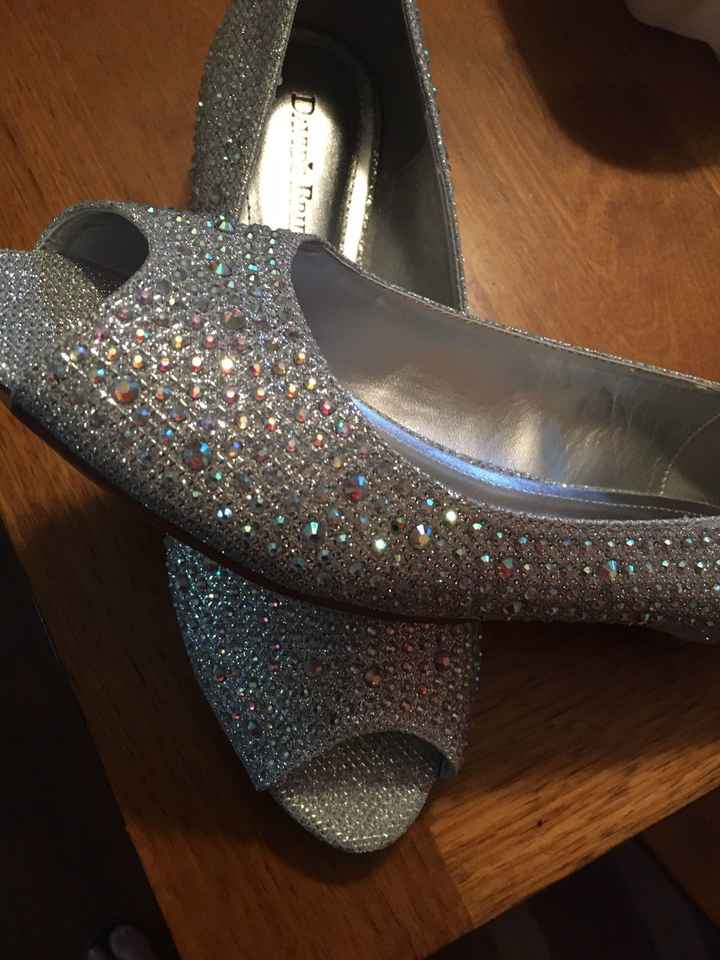 I got my shoes!!