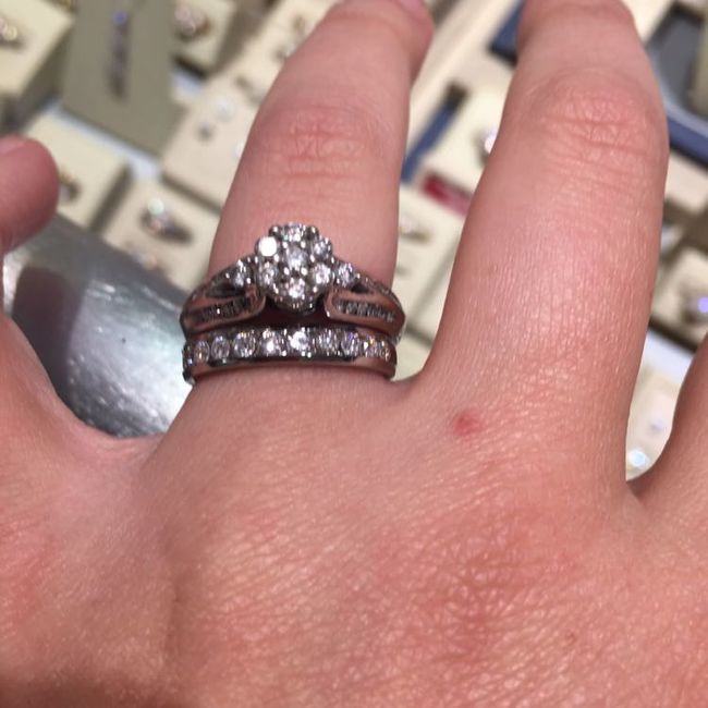 SHOW OFF YOUR RINGS LADIES!! I wanna see that bling!!!