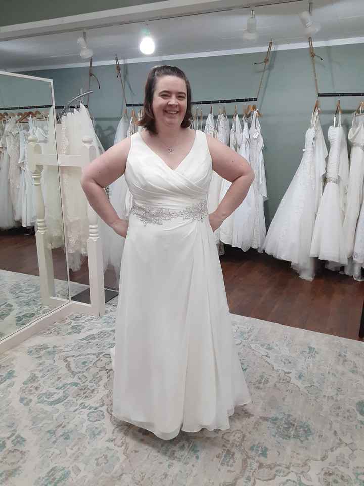 Feeling Down, Show me your dresses on you - 1