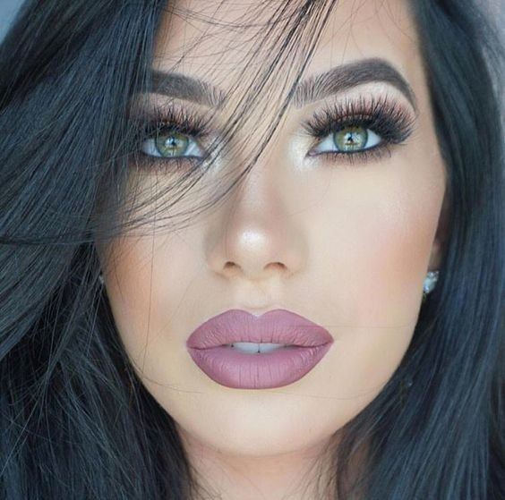 I finally found my makeup trial inspiration. Show me your makeup inspiration pics.