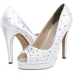 Trying to find cute shoes, in my size :(