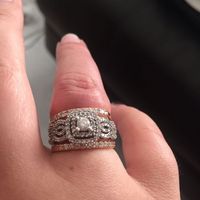 What wedding band works for this ring?